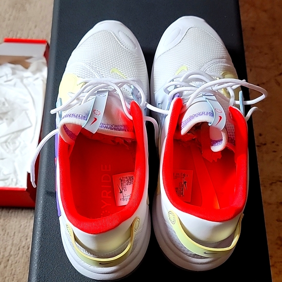 Nike Other - Men's Nike Air Haurache. Gently worn. Size 13.